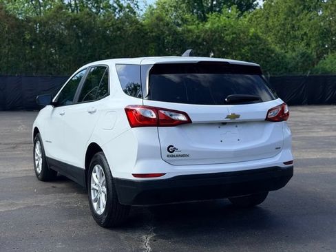 Used 2021 Chevrolet Equinox LS w/ LS Convenience Package AWD/4WD image 6