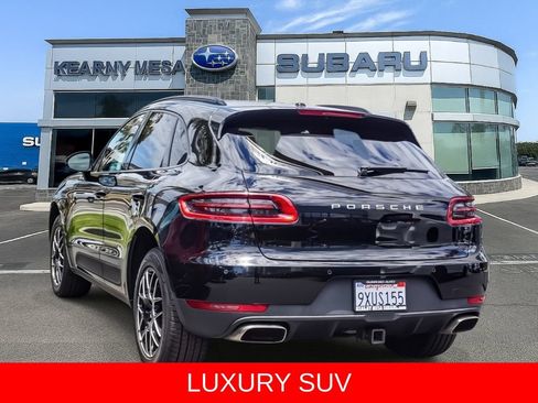 Used 2018 Porsche Macan AWD/4WD image 4