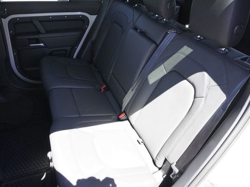 New 2026 Land Rover Defender 110 X-Dynamic SE AWD/4WD image 30