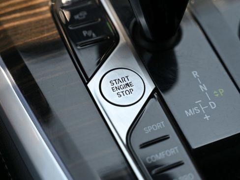 Used 2023 BMW X5 sDrive40i image 40