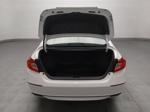 Used 2018 Honda Accord LX image 29