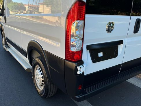 Used 2025 RAM ProMaster 2500 w/ U-Haul Equipment Group FWD image 47