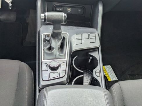 Used 2025 Kia Sportage LX FWD image 18