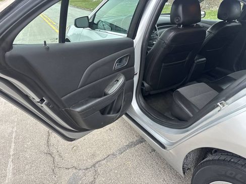 Used 2015 Chevrolet Malibu LT FWD image 13