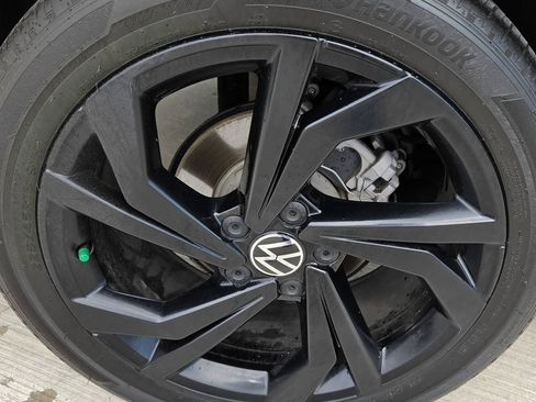 Used 2026 Volkswagen Jetta SE w/ Black Wheel Package FWD image 10