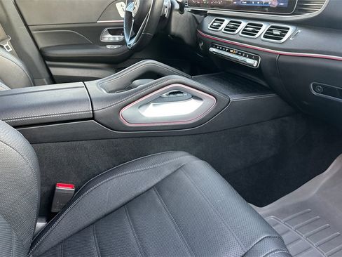 Used 2024 Mercedes-Benz GLE 450e 4MATIC image 17