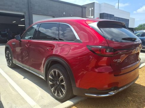 Used 2024 MAZDA CX-90 Plug-In Hybrid w/ Premium Pkg AWD/4WD image 3