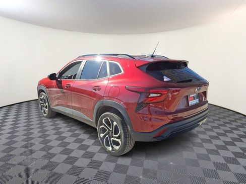 Used 2024 Chevrolet Trax RS w/ Driver Confidence Package image 7