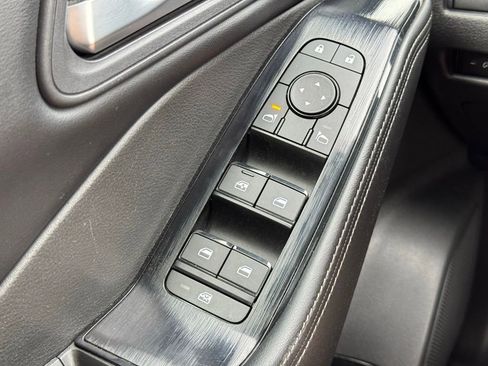 Used 2024 Nissan Rogue SV image 24