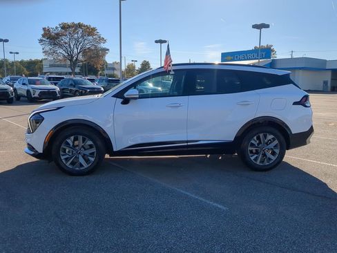 Used 2025 Kia Sportage SX image 5