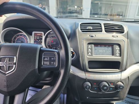 Used 2020 Dodge Journey SE w/ Blacktop Package FWD image 35
