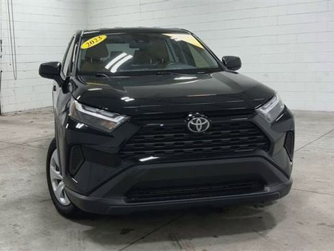 Used 2023 Toyota RAV4 LE image 6