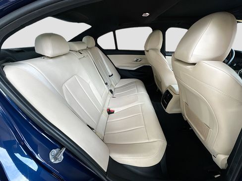 Used 2019 BMW 330i Sedan w/ Convenience Package image 27