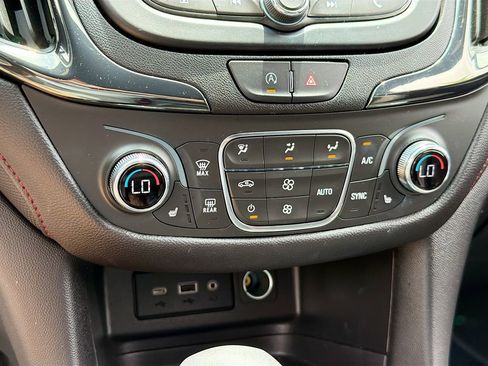 Used 2024 Chevrolet Equinox RS AWD/4WD image 15
