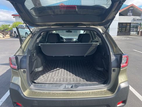 Used 2023 Subaru Outback Premium AWD/4WD image 12