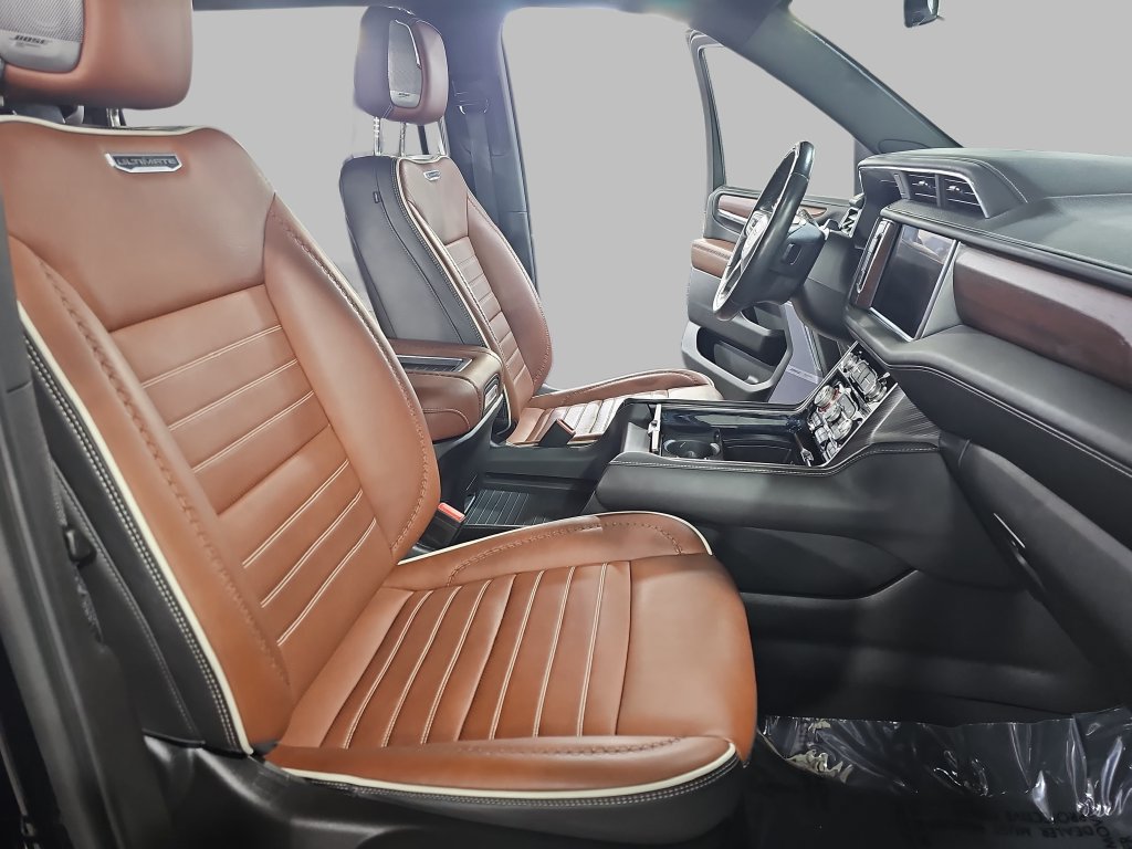 Used 2023 GMC Yukon XL Denali Ultimate w/ LPO, Floor Liner Package AWD/4WD image 13