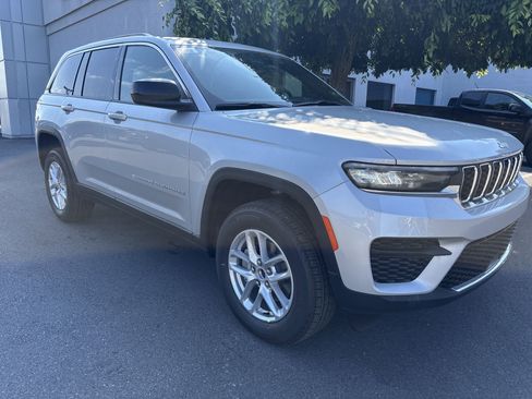 New 2025 Jeep Grand Cherokee Laredo X w/ Luxury Tech Group I image 1