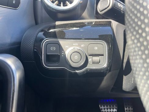 Used 2022 Mercedes-Benz A 220 w/ AMG Line image 25