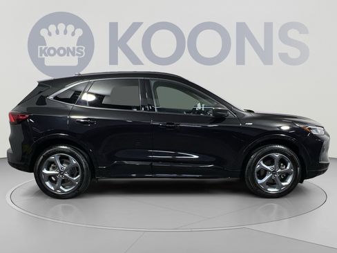 Certified 2023 Ford Escape ST-Line w/ Tech Pack #1 AWD/4WD image 12