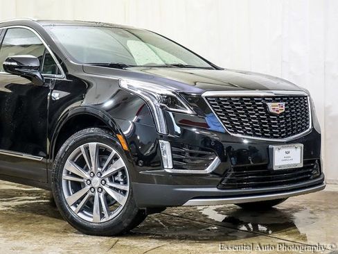 New 2026 Cadillac XT5 Premium Luxury image 2