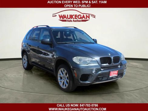 Used 2011 BMW X5 xDrive35i image 2