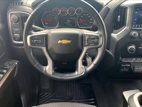 Used 2023 Chevrolet Silverado 2500 LT AWD/4WD image 6