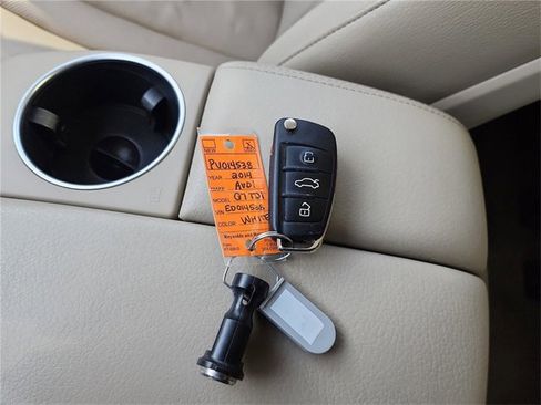 Used 2014 Audi Q7 TDI Prestige w/ Prestige Package image 31