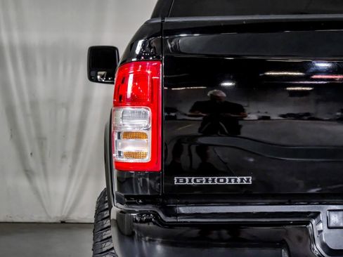 Used 2024 RAM 2500 Big Horn AWD/4WD image 41