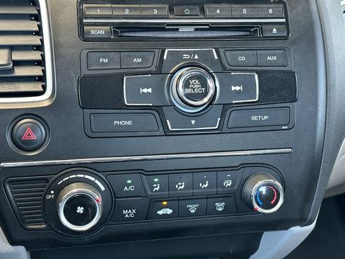 Used 2015 Honda Civic LX image 18