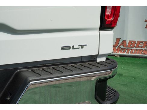 Used 2025 GMC Sierra 1500 SLT AWD/4WD image 23