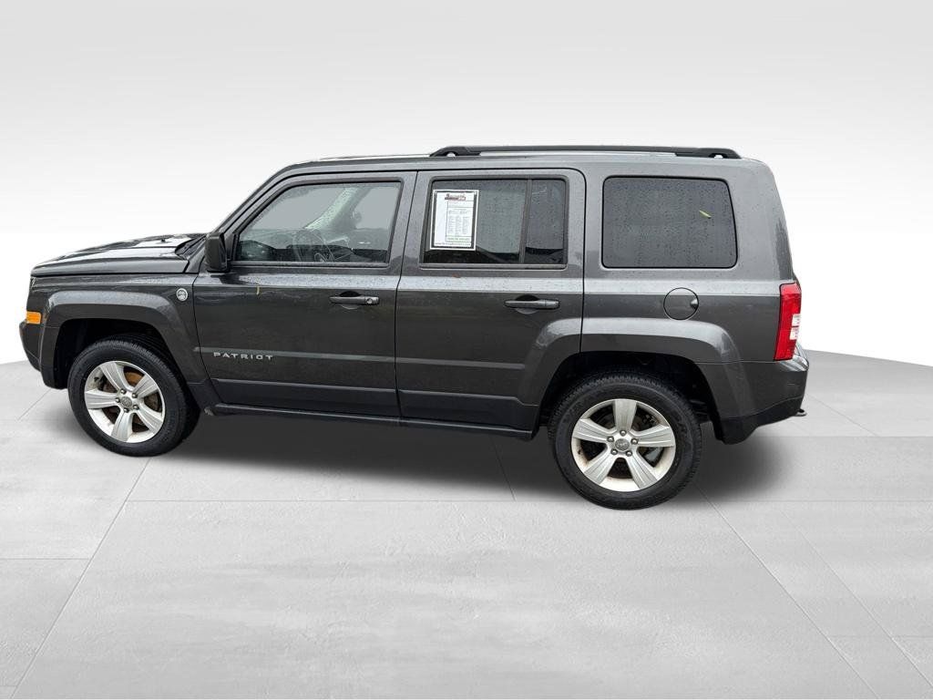 Used 2014 Jeep Patriot Sport w/ Power Value Group AWD/4WD image 13