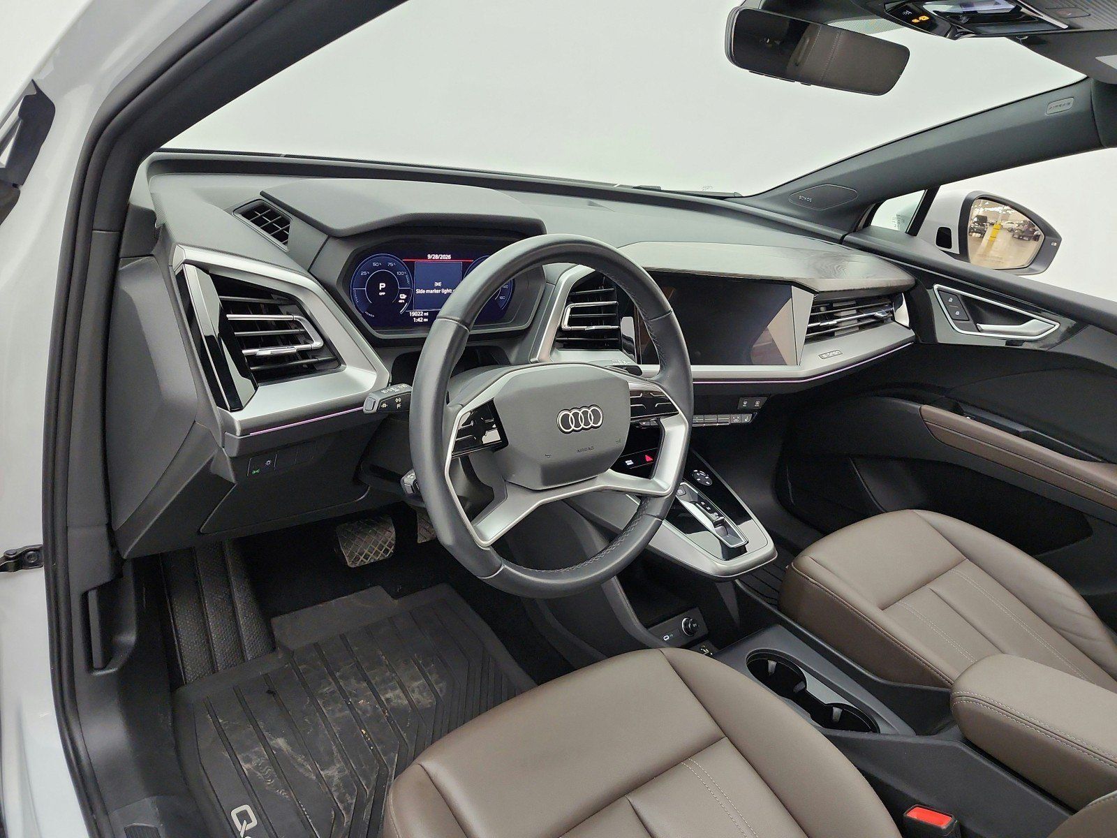 Used 2023 Audi Q4 e-tron Premium Plus w/ Premium Plus AWD/4WD image 9