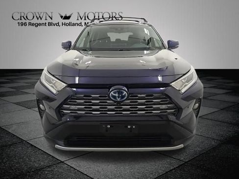 Used 2020 Toyota RAV4 Limited AWD/4WD image 2