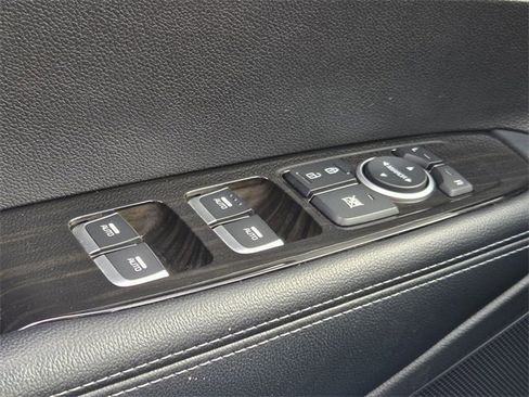 Used 2019 Kia Sorento LX w/ LX Convenience Package image 33