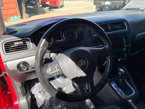 Used 2014 Volkswagen Jetta SE image 24