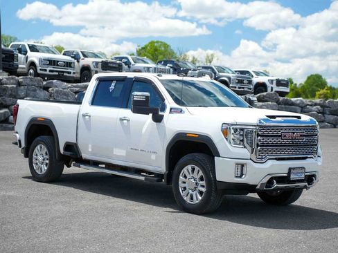 Used 2021 GMC Sierra 3500 Denali w/ Denali Ultimate Package AWD/4WD image 3
