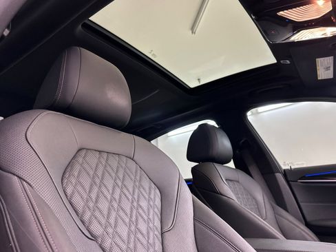 Used 2023 BMW 540i 540i w/ M Sport Package image 26