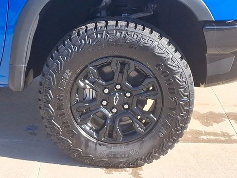 Certified 2024 Chevrolet Silverado 1500 ZR2 w/ Technology Package image 8