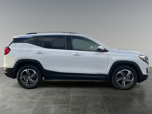 Used 2021 GMC Terrain SLT image 8