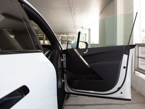 Used 2026 BMW iX xDrive45 w/ Premium Package image 27