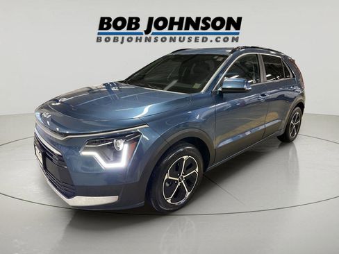 Used 2025 Kia Niro EX image 3