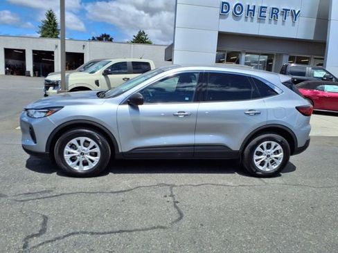 Certified 2023 Ford Escape Active AWD/4WD image 9