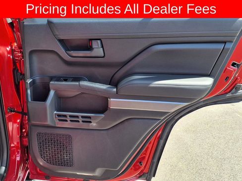 Used 2025 Toyota 4Runner SR5 RWD image 13