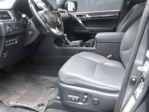 Used 2023 Lexus GX 460 Premium w/ Premium Package AWD/4WD image 17