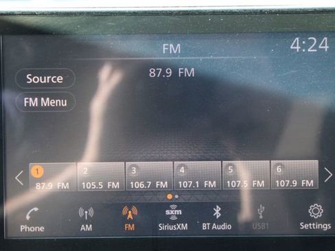 Used 2021 Nissan Rogue SV AWD/4WD image 23