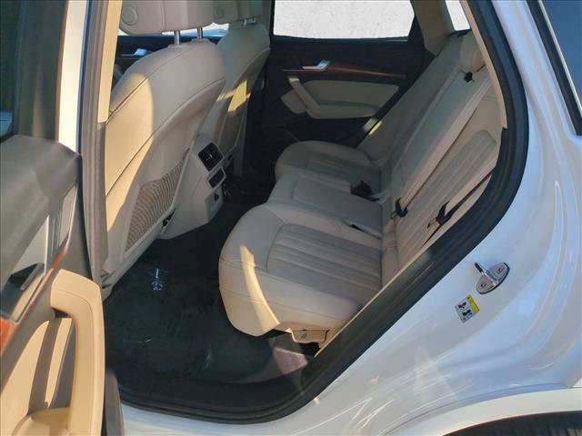 Used 2021 Audi Q5 e Premium w/ Convenience Package AWD/4WD image 20