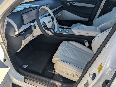 New 2026 Genesis GV80 3.5T Prestige image 9