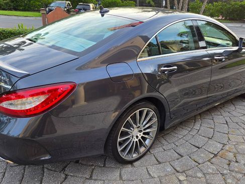 Used 2016 Mercedes-Benz CLS 550 4MATIC image 4