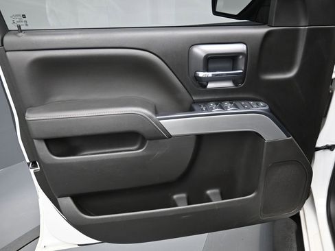 Used 2018 Chevrolet Silverado 1500 LT w/ All Star Edition image 11