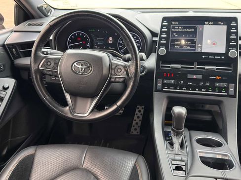 Used 2019 Toyota Avalon Touring w/ Advanced Safety Package FWD image 22